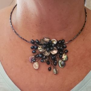 Handmade georgeuos flower choker